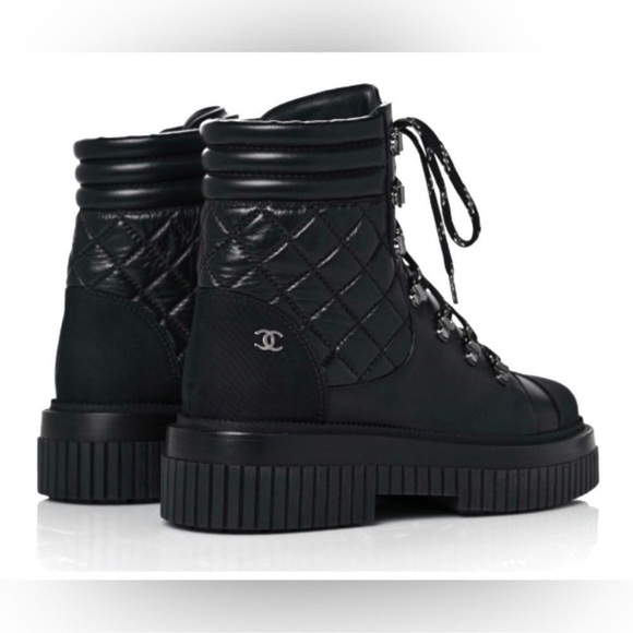CHANEL Combat Calfskin Grosgrain Quilted Lace Up Boots Size 37 - Picture 3 of 17